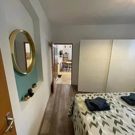 Eli Апартаменты Пула