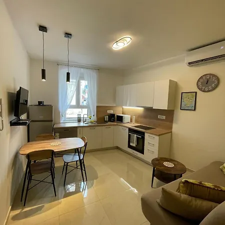 Διαμέρισμα Eli *