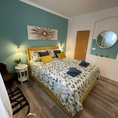 Eli Apartment